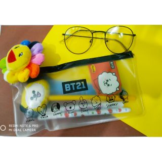 Hộp bút trong suốt BT21