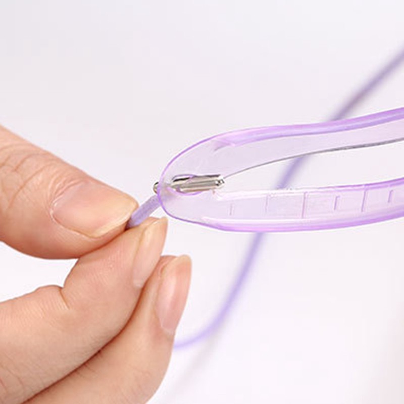 Khuôn hỗ trợ kẻ và tạo hình lông mày tiện lợi