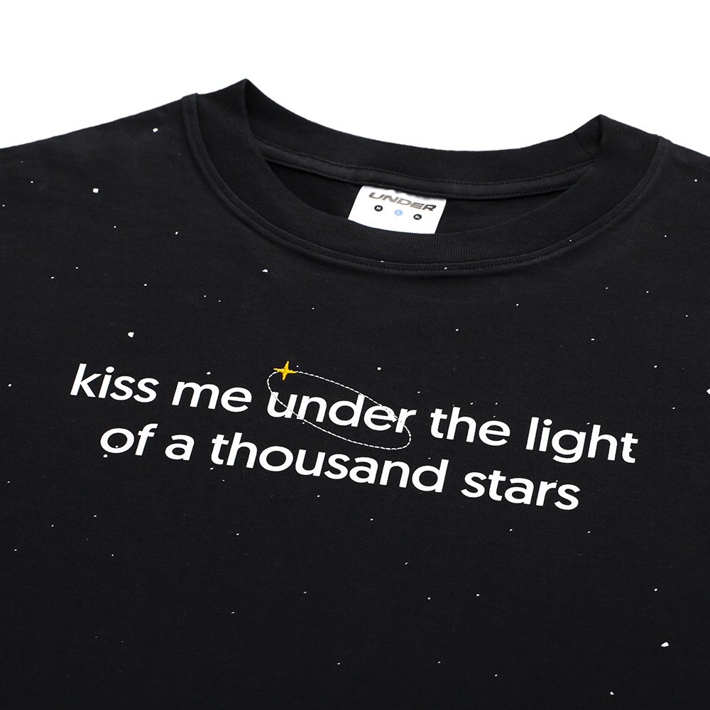 Áo thun UNDER Kiss Me Tee (Black) - UTS012A