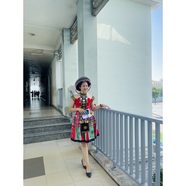 Set trang phục dân tộc Mông kèm mũ