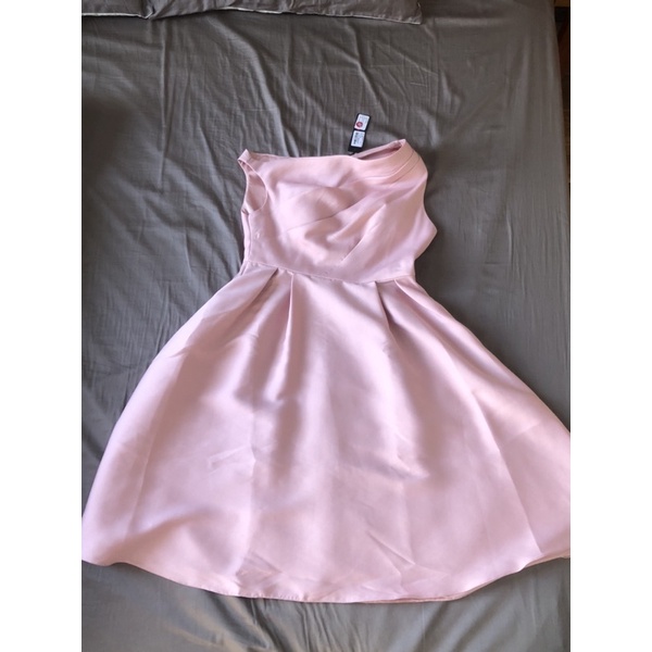 Pass đầm Eva de eva  size L newtag