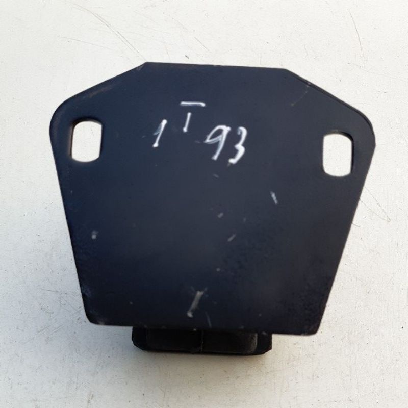 Cao su chân máy ô tô tải huyn đai 1 tấn, 1,25 tấn đời 93