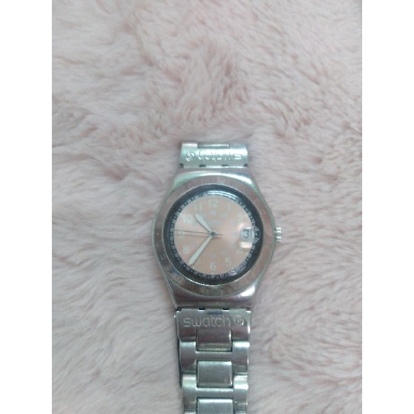 Đồng hồ nữ hiệu swatch