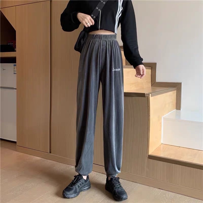 Quần jogger nỉ nhung tăm