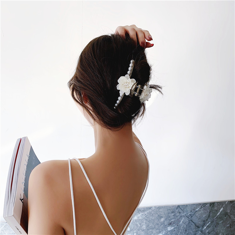 Kẹp Tóc Đính Hoa Ngọc Trai Duyên Dáng Thanh Lịch