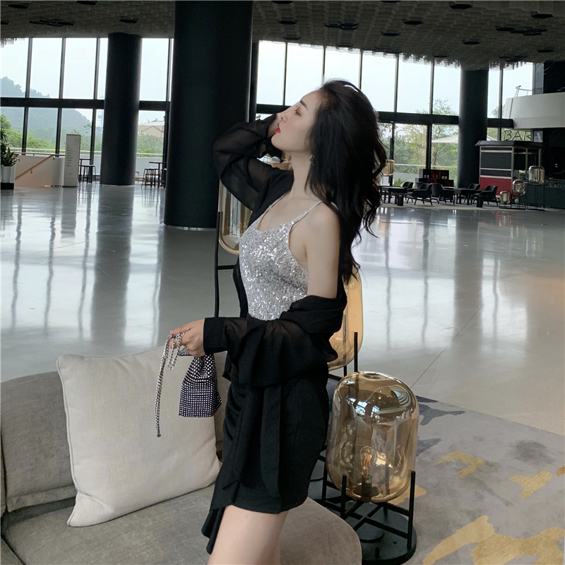 Áo Lửng Hai Dây Đính Sequin Lấp Lánh Quyến Rũ Dành Cho Nữ