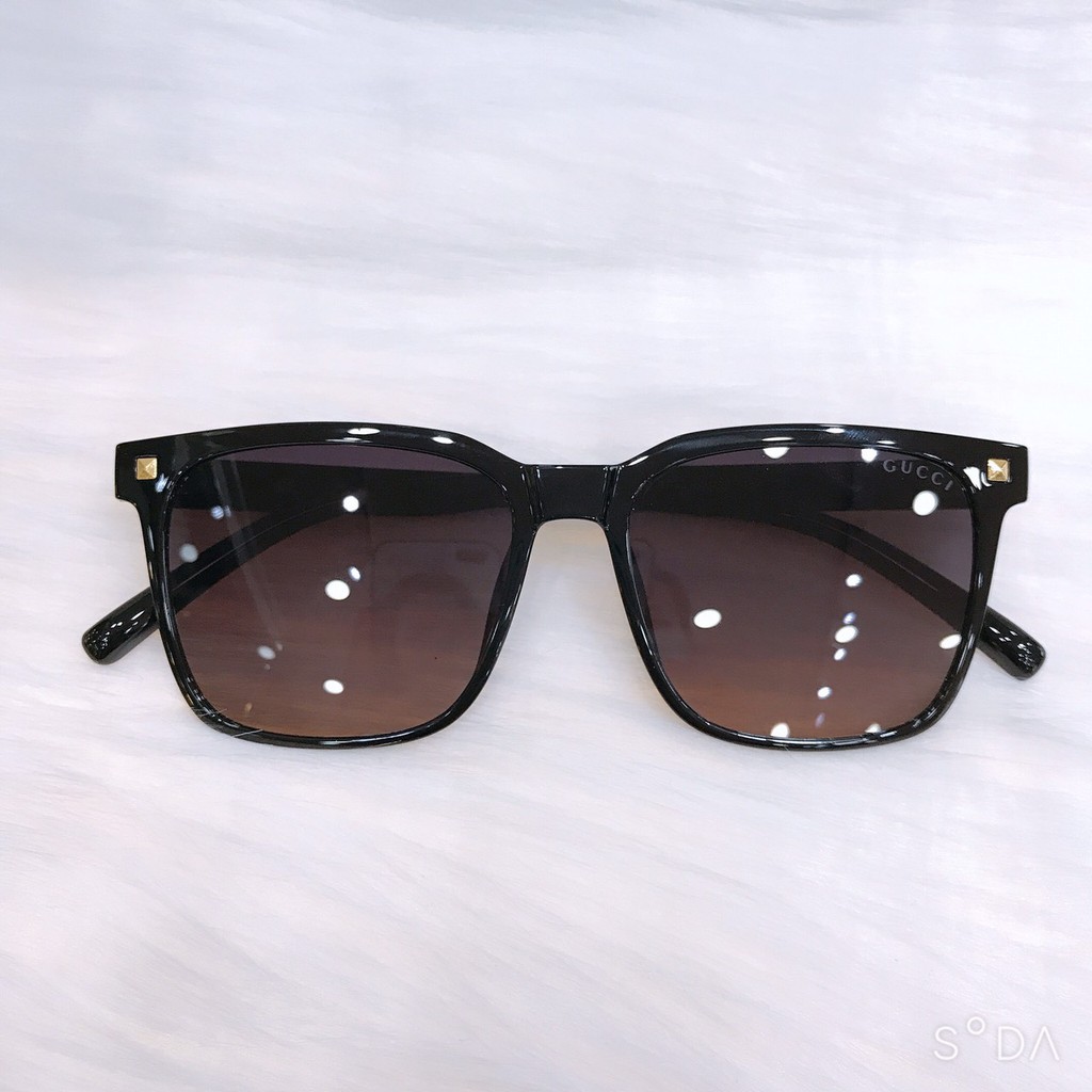 Kính mát nhựa nam // SALE // kính mát Nam / chất liệu gọng nhựa / chống xước / ngăn tia gây hại tới mắt / kiểu dáng trẻ | BigBuy360 - bigbuy360.vn