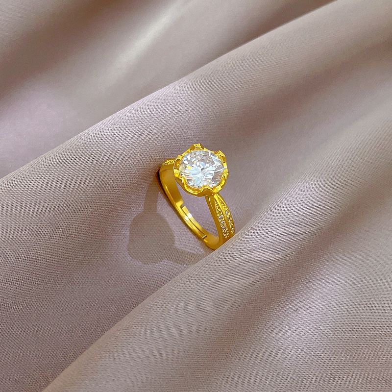 Nhẫn nữ titan chống gỉ Vàng 18k trang sức kim cương sang trọng
