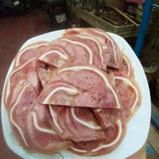 Giò bê (giò me cuốn tai)