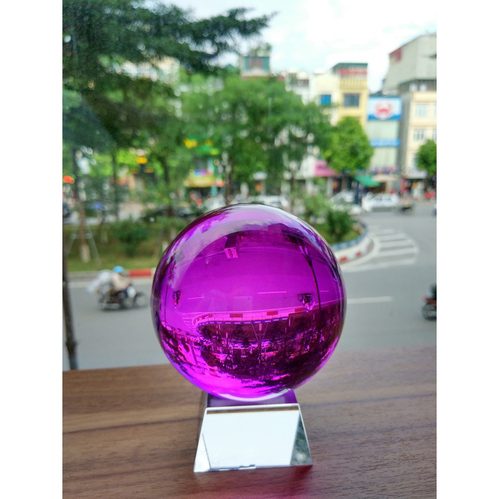 Quả cầu phong thủy pha lê màu tím hợp mệnh thổ, mệnh hỏa size 10cm