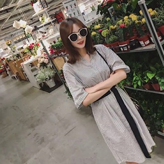 Đầm sọc đen kèm belt đen