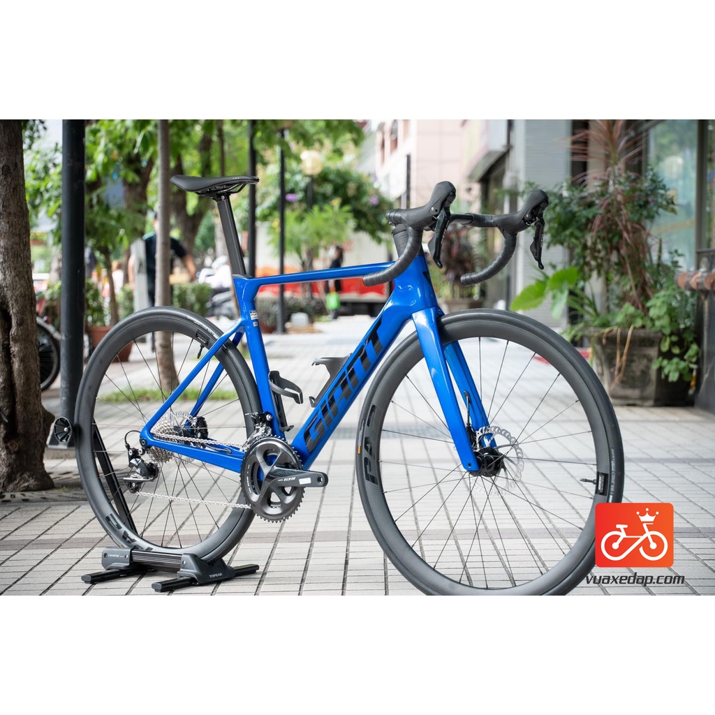 Xe đạp đua GIANT PROPEL ADV 2 D 2023