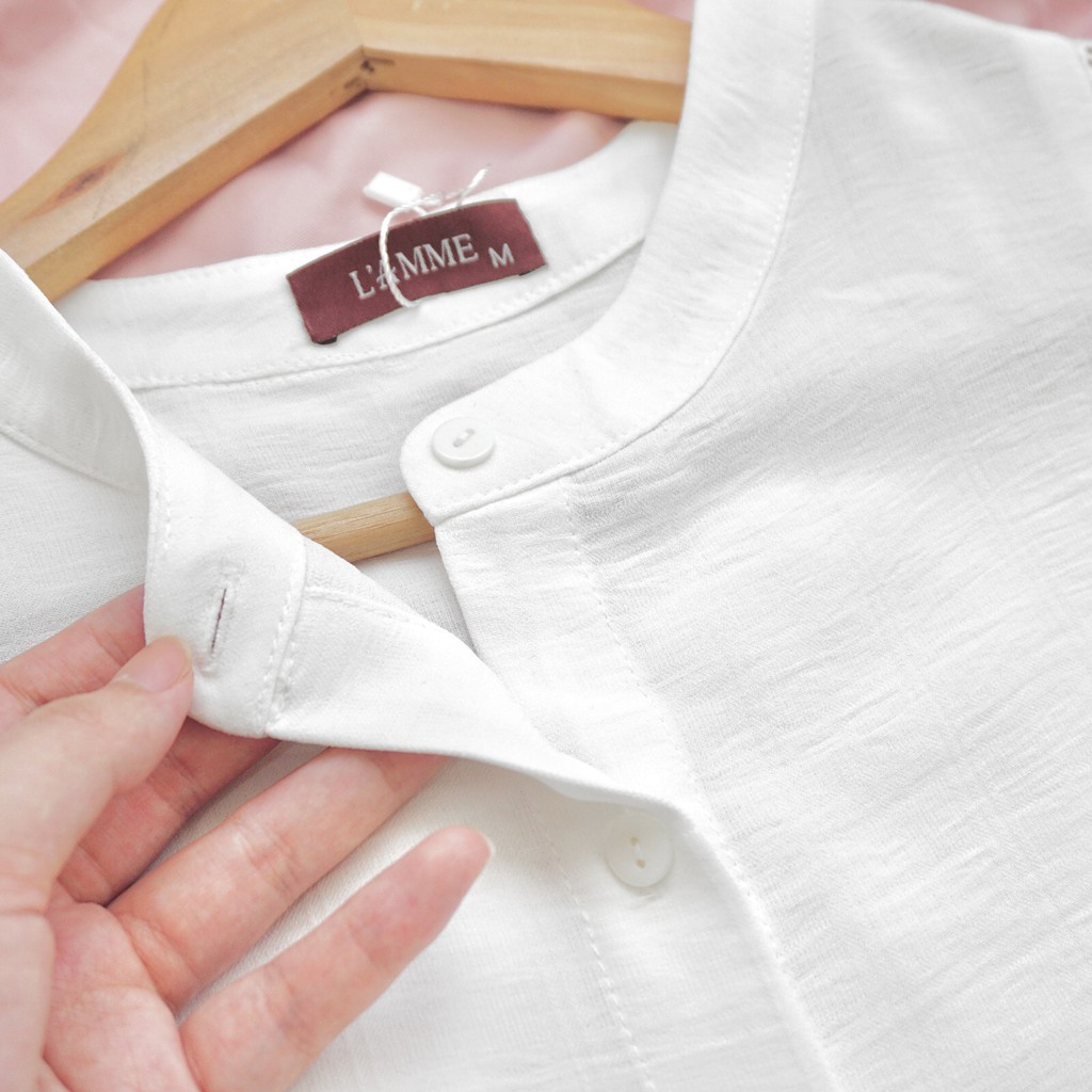 Áo bầu Aiko Shirt chất vải đũi phối ren,lịch sự thoáng mát ,cổ tàu cách điệu được thiết kể bởi LAMME