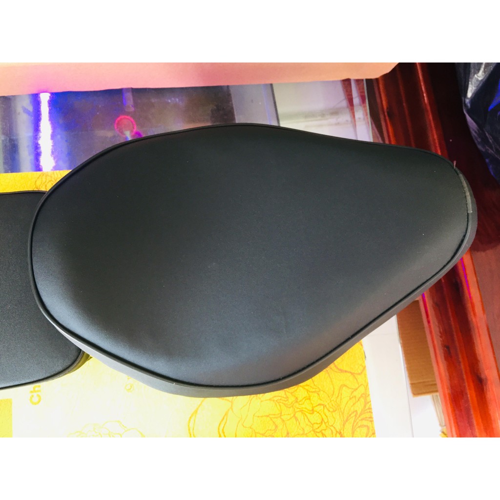 Cub cánh én : Yên trước kiểu cub én lùn  màu đen cho anh em dọn xe cub