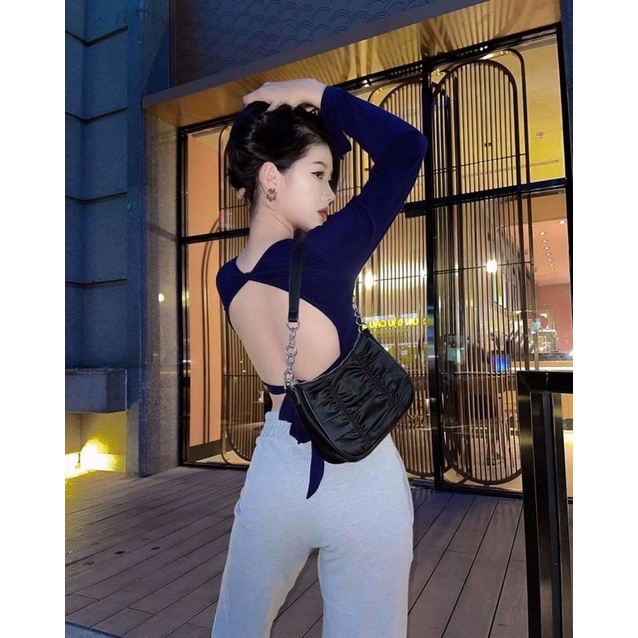 Áo croptop nữ tay dài khoét lưng xanh navy SC32