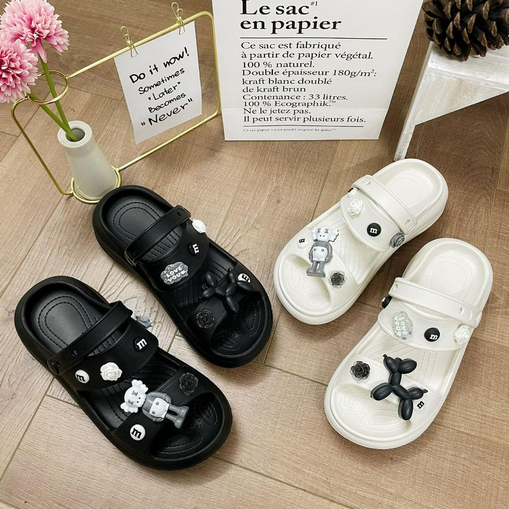 Dép sandal nữ đế cao 4cm kèm sticker Bearbrick đá, dép quai hậu nữ đế cao siêu cute 2023