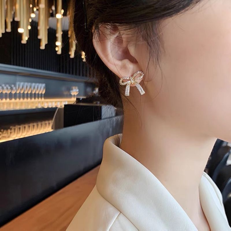 Bông tai bạc S925 - Hoa tai bạc Ý thắt nơ nhỏ đính đá dễ thương, sang trọng ZaZa accessories