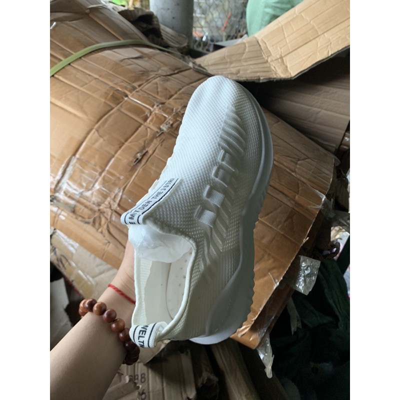 Giày thể thao cổ chun đủ màu | BigBuy360 - bigbuy360.vn