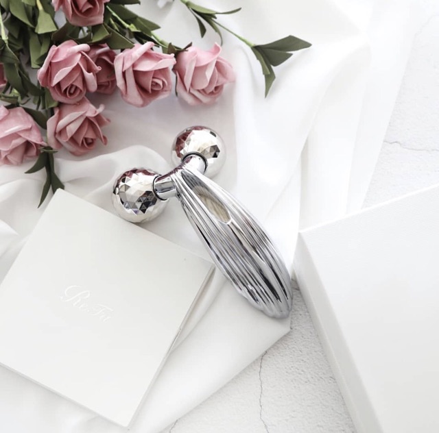 SUPER DEAL Cây lăn massage Refa Carat Ray