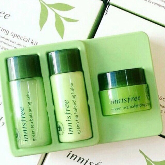 Bộ Kít Dưỡng Trà Xanh Innisfree 