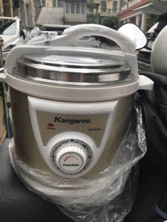 Nồi áp suất Kangaroo KG288H