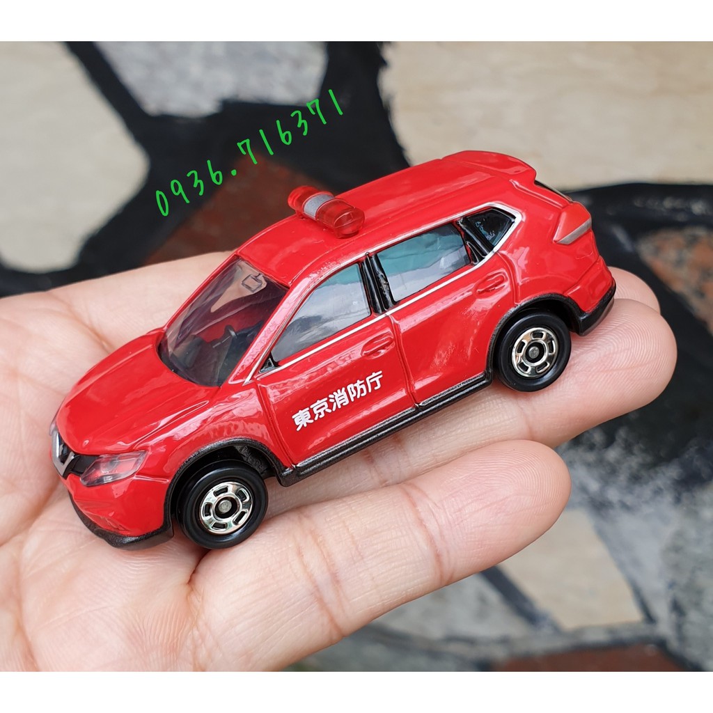 Mô hình xe cứu hỏa Nissan tomica Nhật Bản