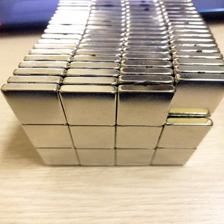Nam châm viên khối 25x15x5 mm siêu mạnh , loại nam châm trắng đất hiếm lực hút cực hút