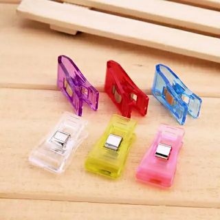 Kẹp nhựa cố định sản phẩm (20 cái)
