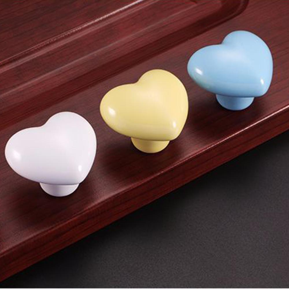 Tay Nắm Cửa Tủ Hình Trái Tim Dễ Thương Trang Trí Phòng Bé
