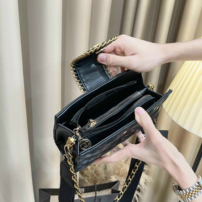 Túi Xách Nữ Kẹp Nách viền xích Hộp Ô Trám Size 21 Thời Trang
