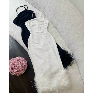 đầm maxi lệch vai phối lông vũ