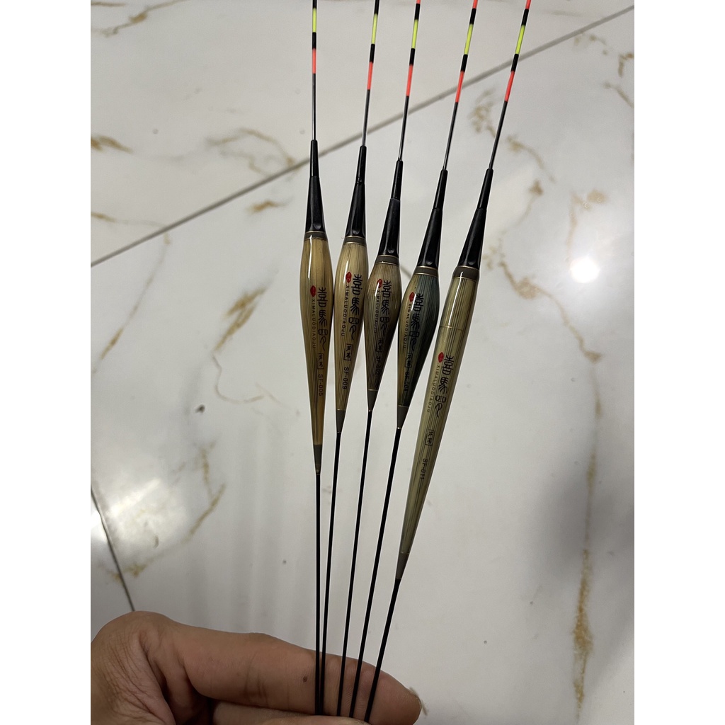 Phao cỏ câu đài ban đêm cảm ứng đổi Màu  cao cấp giá chất liệu cỏ lau sậy tự nhiên 100%