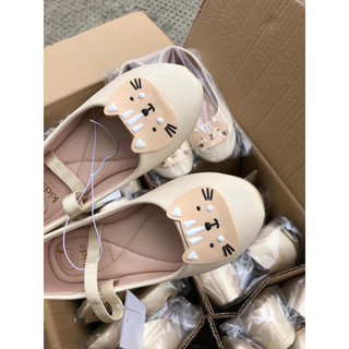 Giày hoạt hình xinh xắn