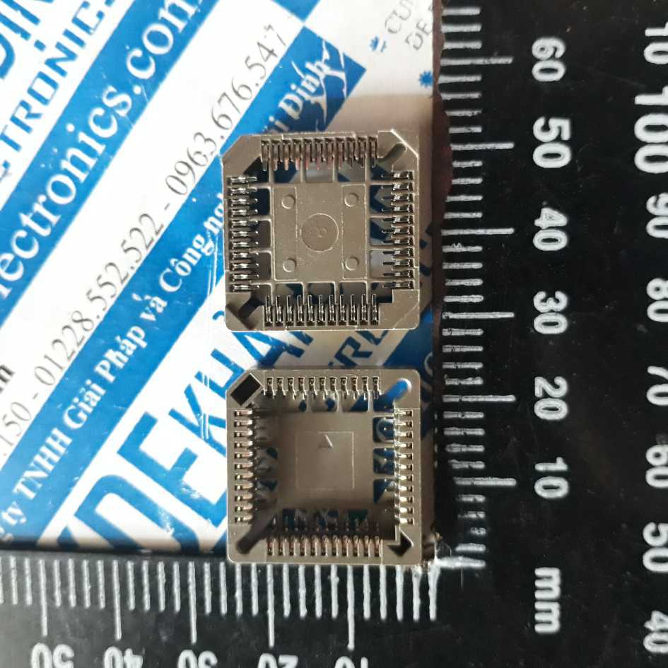 3 cái Đế IC Vuông 32P PLCC ( Chân Dán) kde2795