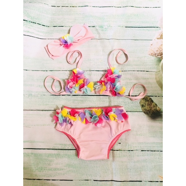 Bikini 2 mảnh kết hoa cho bé