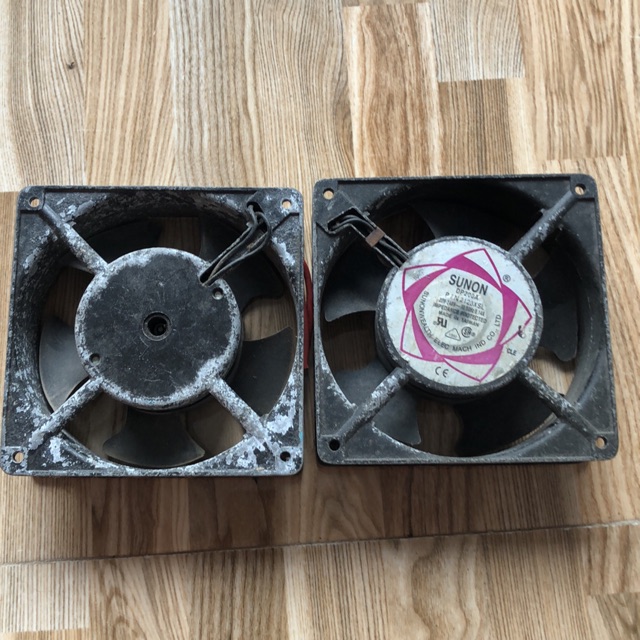 Quạt thông gió 220v