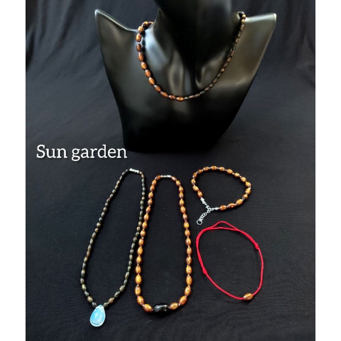 Vòng cổ choker san hô đen sang trọng