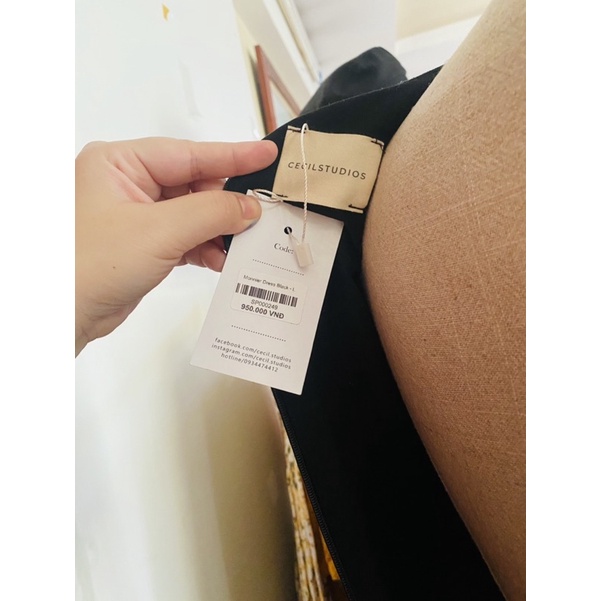 Đầm thiết kế Cecil