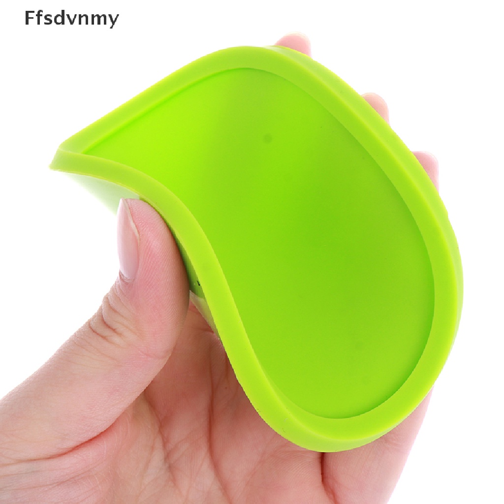 Miếng Silicone Cách Nhiệt Hình Tròn Tiện Lợi