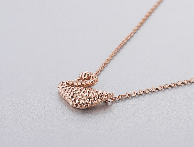 Vòng Cổ Swarovski Phối Mặt Biểu Tượng Thiên Nga Pha Lê Cổ Điển Cá Tính Thời Trang Cho Nữ