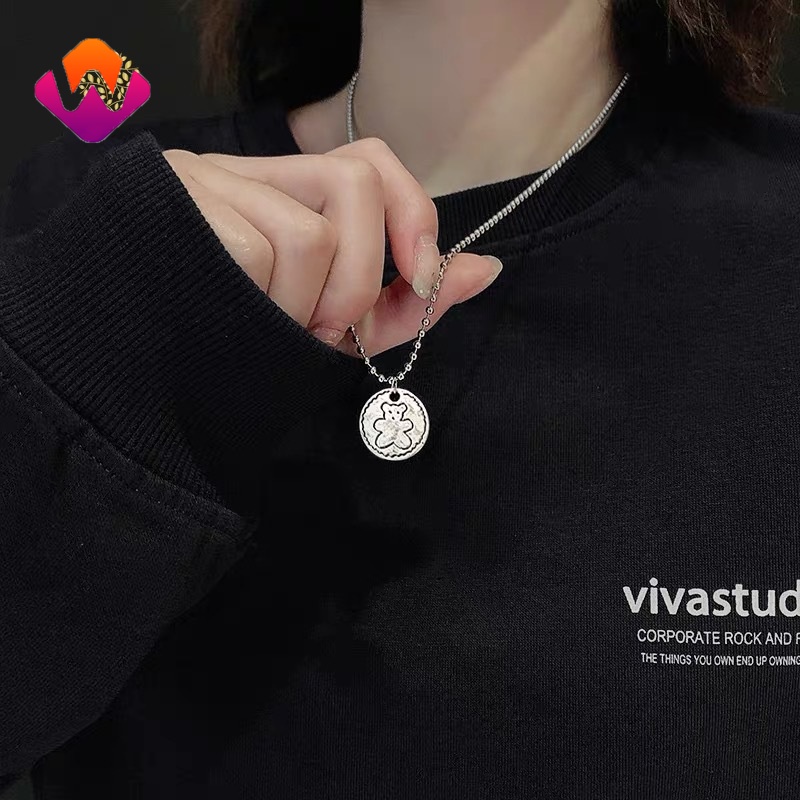 Vòng cổ cho cặp đôi có mặt dây hình tròn khắc họa tiết gấu phong cách hiphop đơn giản cá tính cho nam và nữ YKD HSU