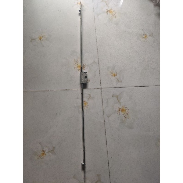 Thanh chốt khóa đa điểm cửa sổ nhựa lõi thép mở quay GQ