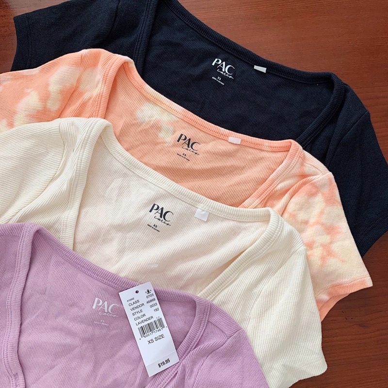 🧚Áo croptop cổ V cúc trước P@csun xuất xịn
