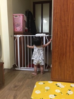 Thanh chắn cửa/ cầu thang Umoo Không cần Khoan đục, hàng nhập khẩu chính hãng, an toàn cho Bé