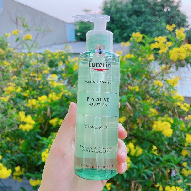 (Date 2025) Eucerin Sữa rửa mặt làm sạch cho da nhờn mụn ProAcne Cleansing Gel 200ml