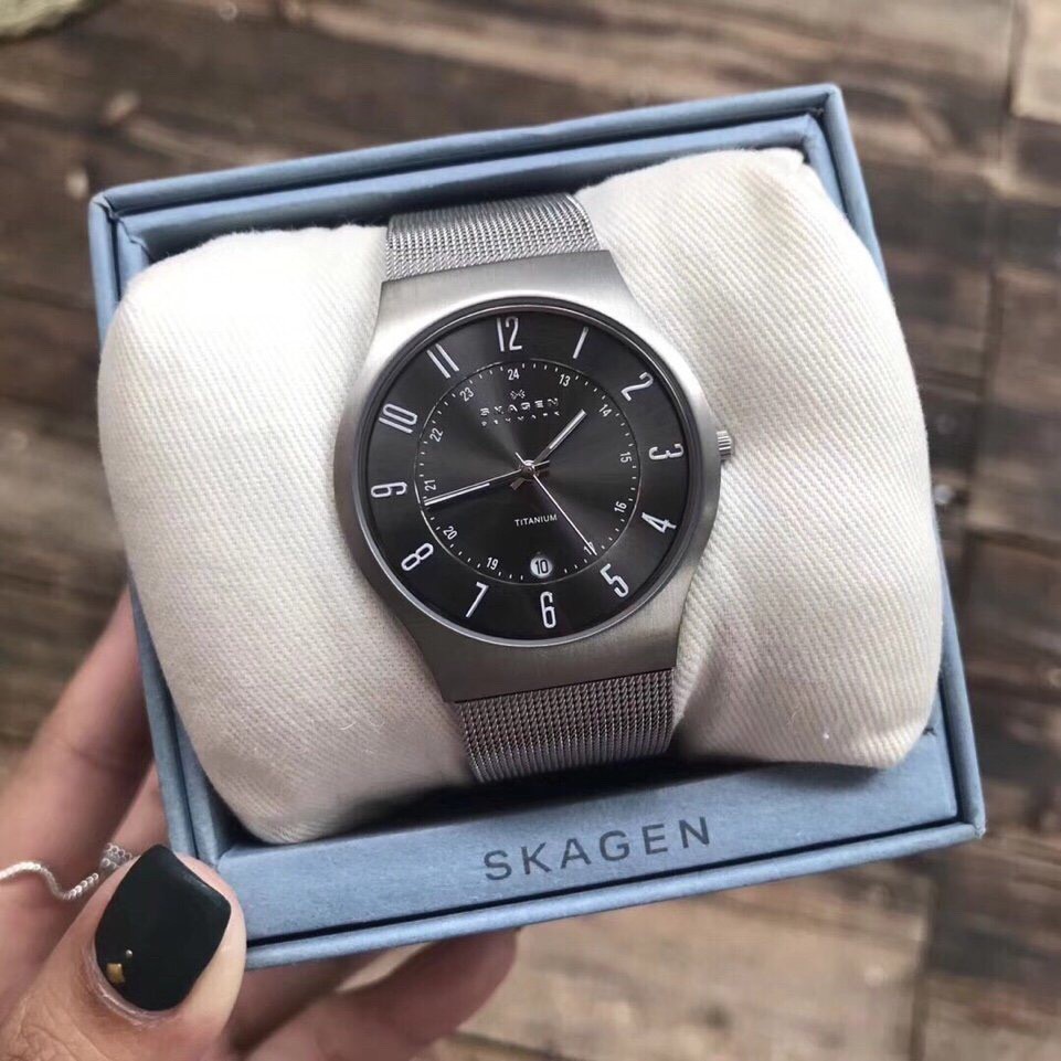 Đồng Hồ Nam SKAGEN 233XLTTM Nền Mặt Số Thể Hiện 24 Giờ