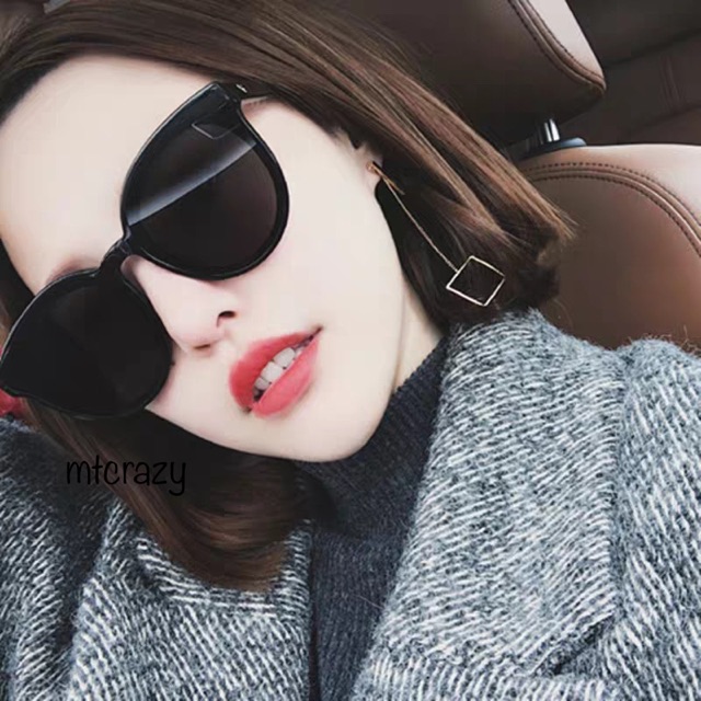 Kính uzllang V huyền thoại biển xanh ( có túi ) | BigBuy360 - bigbuy360.vn