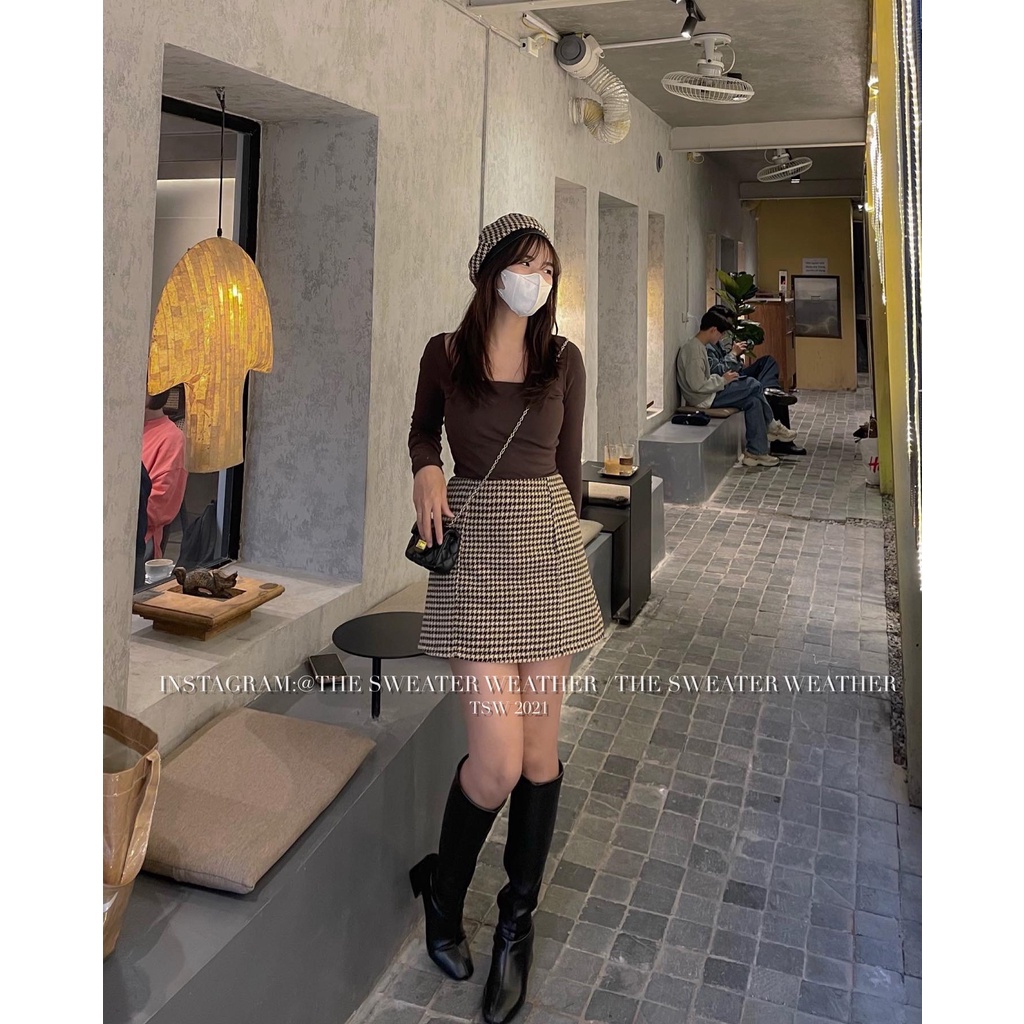 (Ảnh thật) Set áo thun zip cổ vuông và chân váy ziczac kèm mũ the.sweaterweather TSW | BigBuy360 - bigbuy360.vn