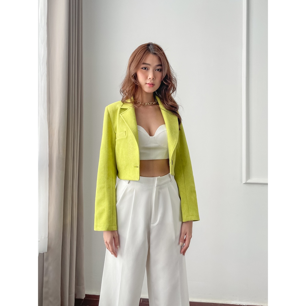 Áo Vest Blazer xanh ngắn - Suit phối đồ thời trang đẹp như sao Hàn - Phù hợp các cô nàng có gu mix đồ - Lola Vietnam