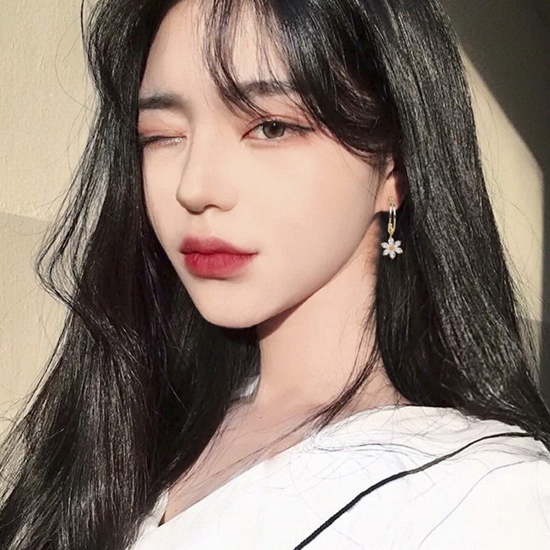 Khuyên Tai Hình Cánh Hoa Đính Đá Pha Lê Phong Cách Bohemian Mới